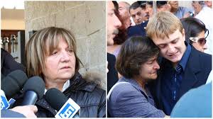 Delitto di Garlasco, mamma contro mamma. Rita: “Alberto Stasi? Valgono le sentenze”. Elisabetta: “C'è speranza per mio figlio”