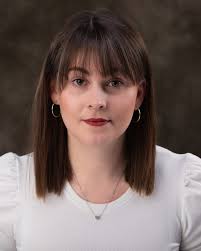 New headshots due to change of hair 😇 playing age still set to 20-30 even  though just turned 30... 📷 Mike Lynn