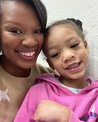 Today it hit me... our family hasn't taken family photos in two years! I  was scrolling through my phone in search of a recent photo of our family to  share for Mother's