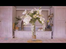 18 Wisteria Lily And Orchid Floristry Arrangement Youtube Centerpiece Wedding Flower Arrangements Expensive Flowers Table Flower Arrangements