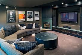 Estos datos representan un total de $9,775 millones que ingresaron a las taquillas de las salas en 2011, a decir del instituto la debilidad por los estrenos, los clásicos y las películas de culto es una realidad de la que podrías sacar provecho para iniciar un negocio de diseño de salas de cine en casa. Salas De Cine En Casa Canexel