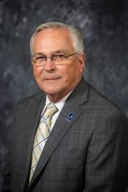 Ken Willard's Instagram, Twitter & Facebook