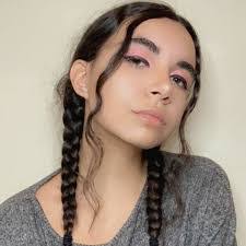 Brianna Locklear's Instagram, Twitter & Facebook