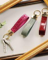 手元を飾る小さな贅沢 クロコダイルキーホルダー クロコダイル 財布 レディース レザー