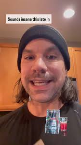 530pm workouts are rough, ordinary pre workouts would save the workout but  ruin my nights sleep. Not no more. @rnwy.life Extra Mile. Non caffeinated  pre workout. Focus. Motivation. Improved blood ...