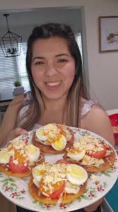 Enchilada Salvadoreña