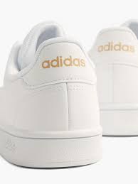 Im deichmann sale bekommen die damen bspw. Adidas Sneaker Advantage Base In Weiss Deichmann