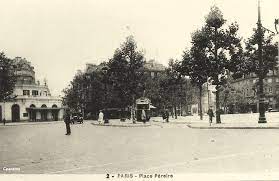 Place Pereire Tramway Devant La Gare De Courcelles Paris 75017 Paris Banlieue