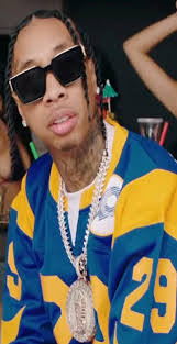 There are always option, 2 wrong path and one right path. Tyga Para Android Apk Baixar