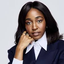 Rag & Bone Maxine Button Down Shirt worn by Sydney Adamu (Ayo Edebiri) as  seen in The Bear (S02E05)