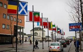 De schotse vlag is blauw met een wit andreaskruis, saint andrew's cross of saltire genaamd. Schotland Een Van De 28 Eu Lidstaten In Leeuwarden Na Brexit Friesch Dagblad