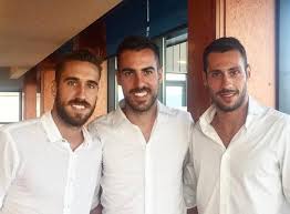 Find the latest marco mancosu news, stats, transfer rumours, photos, titles, clubs, goals scored this season and more. Cagliari Lecce Mancosu Brothers Quando La Competizione E Tutto Foto Sky Sport