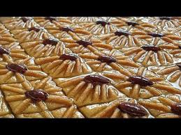 Maqroutt Sniwa Pour Les Debutantes En Francais Youtube Alimentation Gateau Traditionnel Culinaire