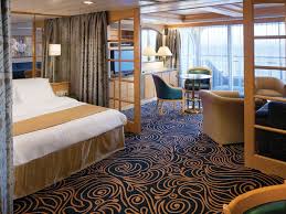 Owner S Suite Enchantment Of The Seas Grandeur Of The Seas Royal Caribbean International