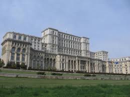 Are 12 nivele la suprafaţă şi alte 8 subterane. Palatul Parlamentului Nu Are Vizitatori Si Cum Se Poate Schimba Asta Nwradu Blog