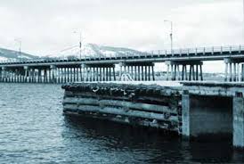 Crib docks are developed by filling a huge holder with rocks and covering it with decking that interfaces with the shoreline. 0223 2812p Mtdc Floating Trail Bridges And Docks