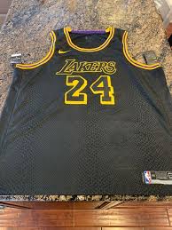 One win away from their next nba title, the lakers are channeling the man who led them to their last five. Kobe Bryant La Lakers Black Mamba City Swingman 24 Jersey Aj6432 011 Sz 60 3xl Nike Losangeleslakers Black Nikes Kobe Bryant La Lakers Mens Outfits