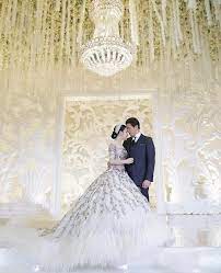 Indian makeup wedding tutorial by ajirina admaja. Dah Macam Wedding Diraja Gaun Kahwin Eksklusif Syahrini Satu Dalam Berjuta Nona