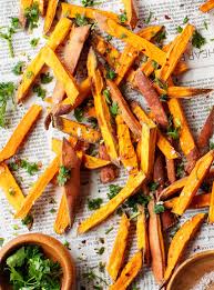 They'll need to set on the sheet for a minute or two before they can be lifted intact to a cooling sheet. Rescnxgdxe4dmm