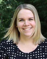 Liz Mcintosh's Instagram, Twitter & Facebook