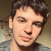 60+ perfiles de «Loriente»