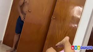 Caught the niece dressing up he warms me that I take it from naked surprise  I take my cock and suck it like a fucking morra dripping semen. - XNXX.COM