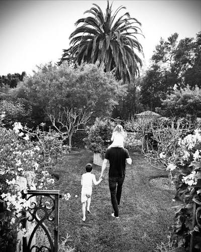 Meghan Markle just shared a new family photo featuring Prince Harry and  their children, Archie, 5, and Lilibet, 3, ❤️ 📷: MeghanMarkle