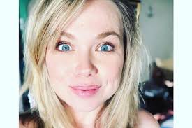 Amanda Fuller expecting 'miracle' baby after endometriosis battle