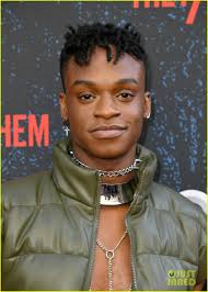 Kevin Bacon Gets Support from Wife Kyra Sedgwick at 'They/Them' Premiere:  Photo 4794591