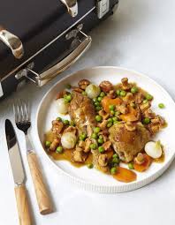 Fricassee De Volaille Au Vin Jaune Et Petits Legumes Recette Recettes De Cuisine Recette Gastronomie