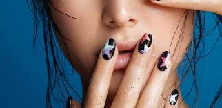 Já os tipos de unhas mais pedidos são: Unhas Decoradas Pretas 45 Fotos Para Voce Se Inspirar A Fazer A Sua