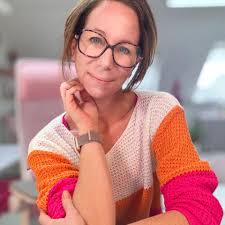 Vinyl unterm Fuß ist bei mir ein Klassiker. Passiert dauernd und auch jedem  hier im Haus, diese klebrigen Kleinteile kann man nämlich wunderbar weiter  geben. Manchmal finde ich den fehlenden Buchstaben auch