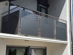 Gewa Balkongelaender Edelstahl Lochblech Galerie2 Balkongelander Edelstahl Balkon Gelander Design Gelander Balkon