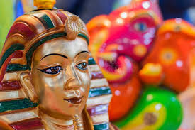 Muñecas De Arcilla. Vida Rural Tradicional : Una Carreta De Bullock Con  Mercancías En Arcilla Foto de archivo