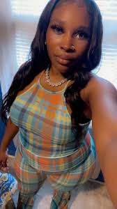 Changing the page background color in LO Writer can be a bit tricky, but  there are a few ways to achieve this. Since you