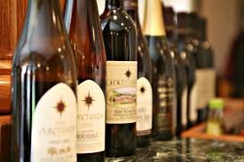 Just North Of Traverse City The Leelanau Peninsula Is A Scenic Spit Of Land Jutting Out Into Lake Michigan The Area Has Become A F Wine Lovers Wine Star Farm