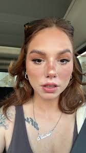 Heather Oneal's Instagram, Twitter & Facebook