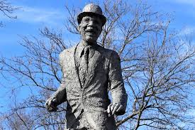 The cornelius vanderbilt ii house was a large mansion built in 1883 at 1 west 57th street in manhattan, new york city.it occupied the frontage along the west side of fifth avenue from west 57th street up to west 58th street at grand army plaza. Iinducted Into The National Museum Of Dance S Mr Mrs Cornelius Vanderbilt Whitney Hall Of Fa Picture Of Bill Bojangles Robinson Monument Richmond Tripadvisor