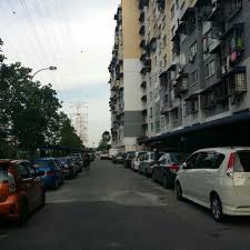 Furnished room with private bathroom,toilet but shared kitchen is my furnished apartment is available for rent with all paid utilities,shared wifi,car parking,washer & dryer and my. Flat Sri Aman Lrt Taman Paramount Small Room For Rent Property Rentals On Carousell