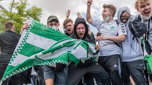 Seid live dabei, wenn die tsg hoffenheim ein testspiel gegen die spvgg greuther fürth bestreitet. Furth Feiert Fussballmarchen Fans Im Aufstiegstaumel Br24
