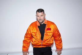 The jet set is a fresh and fun travel and lifestyle themed television talk show with 1.8m weekly tv viewers, airing in all 210 us markets, canada & the caribbean! Das Hat Michael Michalsky Mit Der 80s Marke Jet Set Vor Vogue Germany