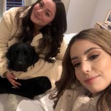 Queer love stories: Nara and Brenda