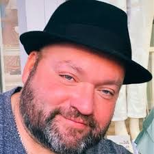 Alex Palm's Instagram, Twitter & Facebook