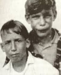 A wasp fight for the ages