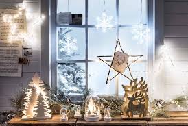 Christmas Window Lights Decoration And Ideas Christmas Celebration All About Christmas Diy Christmas Window Christmas Window Decorations Christmas Interiors