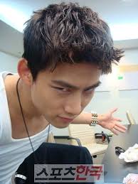 Ok_TaecYeon_2PM_31102009022324