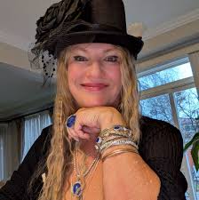 🌌 The Lyran Flame