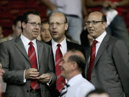 Avie glazer (born october 19, 1960) is an american businessman, a member of the glazer family, who owns the tampa bay buccaneers of the national football league and hold a majority. Glazer Family Refuse Manchester United Sale And Could Be In Charge For Five More Years Mirror Online