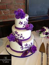 The flowers look like stars. Wedding Decoration Luxurious Design For Red And Purple Wedding Wedding Cake Cr Purple Wedding Cakes Wedding Cake Simple Buttercream Wedding Cake Purple Flowers