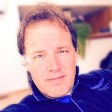 Robert Timothy (@rob_timothy)